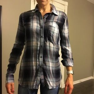 NWT Soft plaid long sleeve with roll tab sleeves
